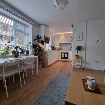 Apartment Charming Sandymount Sleeps 4 *