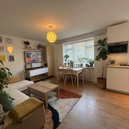 Apartment Charming Sandymount Sleeps 4